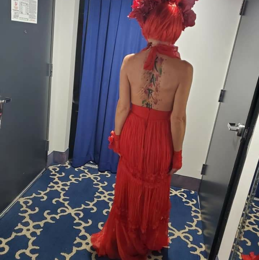 Meghan Los Angeles Red Backless Gown Medium